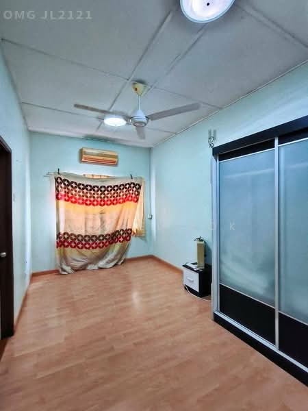 Rumah Berkembar untuk Dijual di Bukit Rimau (Shah Alam) - Daniel Kok - Bedroom - PropertyGuru.com.my