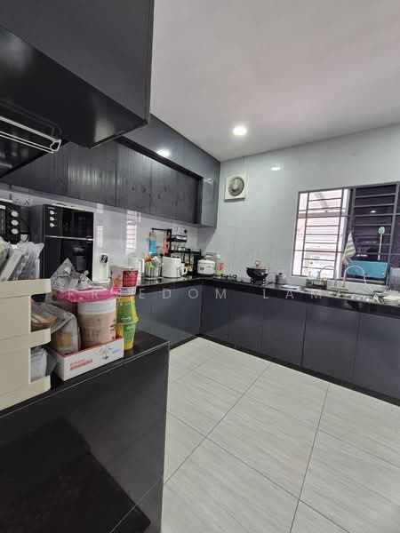 Rumah Teres 1 Tingkat untuk Dijual di Skudai (Johor) - Freedom Lam - Kitchen - PropertyGuru.com.my