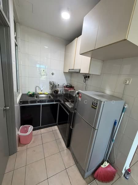 Servis Apartment untuk Disewa di Pangsapuri Tanah Emas (Golden Sands) - Cecelia Choo - Kitchen - PropertyGuru.com.my