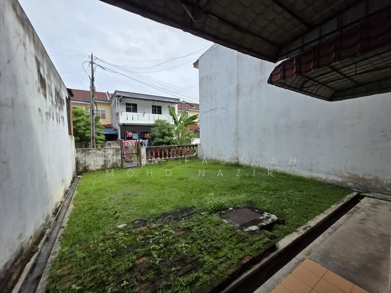 2-storey Terraced House for Sale in Semenyih (Selangor) - Intan Fauziah Mohd Nazir - Exterior - PropertyGuru.com.my