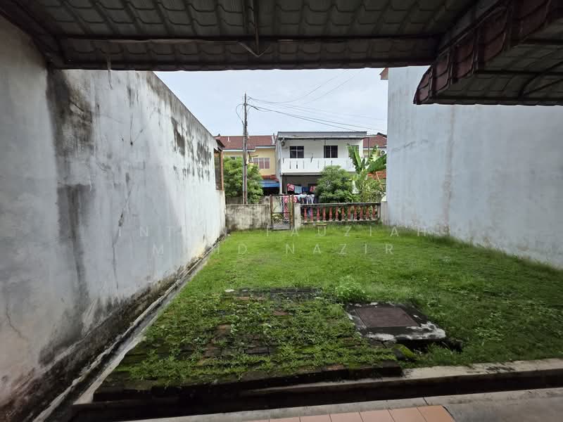 2-storey Terraced House for Sale in Semenyih (Selangor) - Intan Fauziah Mohd Nazir - Exterior - PropertyGuru.com.my
