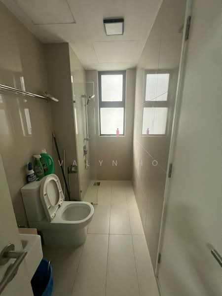 Servis Apartment untuk Disewa di Southlink - Valyn Ho - Bathroom - PropertyGuru.com.my