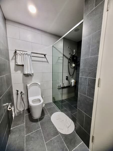Service Residence for Rent at Paisley @ Tropicana Metropark - Thanap Priyaa - Bathroom - PropertyGuru.com.my