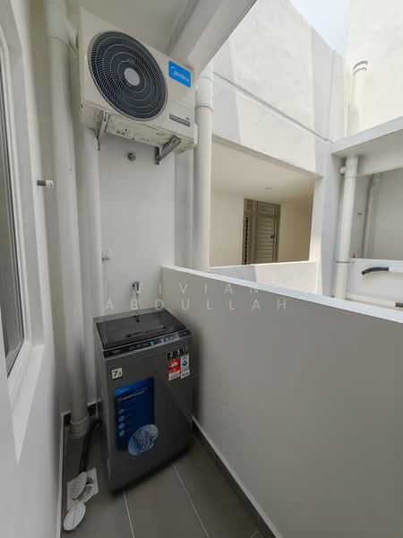 Servis Apartment untuk Disewa di TRELLIS RESIDENCES - Vivian Abdullah - Balcony - PropertyGuru.com.my