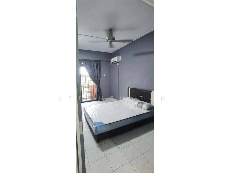 Pangsapuri untuk Dijual di Skudai Villa - Stephen Tan - Bedroom - PropertyGuru.com.my