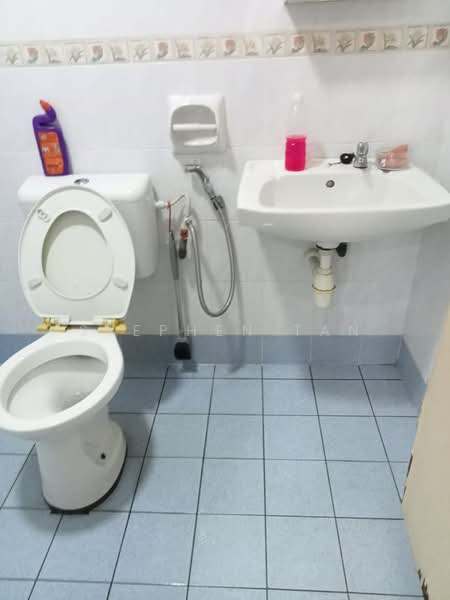 Apartment for Sale at Skudai Villa - Stephen Tan - Bathroom - PropertyGuru.com.my