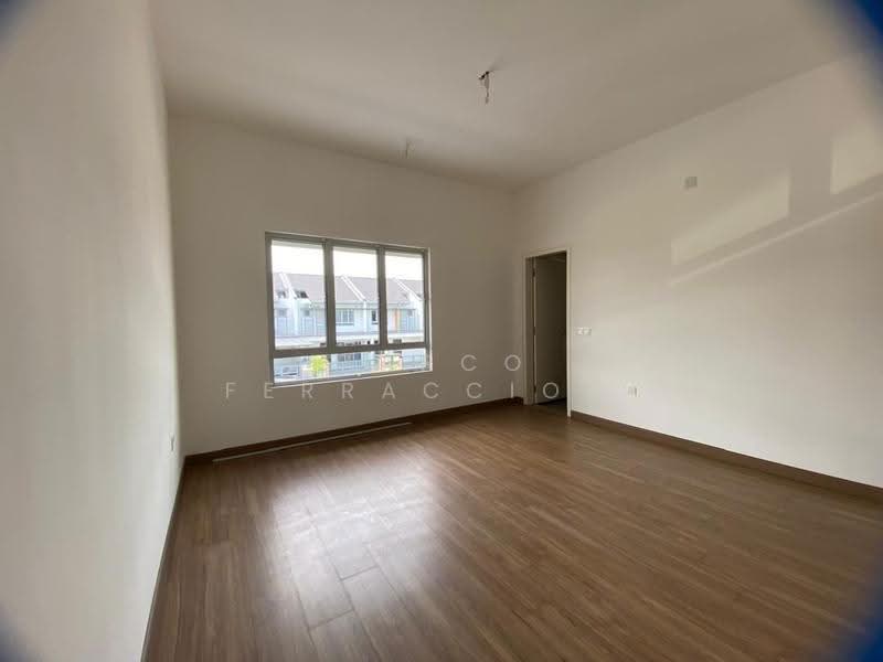 2-storey Terraced House for Sale in Bukit Raja (Selangor) - Marco Ferraccioli - Interior - PropertyGuru.com.my