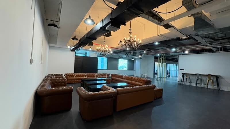 Office for Rent in KL Eco City (Kuala Lumpur) - Haryadi Katmon - Living Room - PropertyGuru.com.my