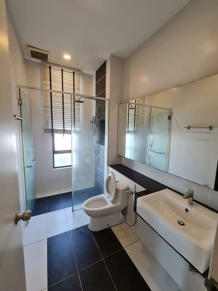 Rumah Kluster untuk Disewa di Eco Majestic (Semenyih) - Mike Lim - Bathroom - PropertyGuru.com.my