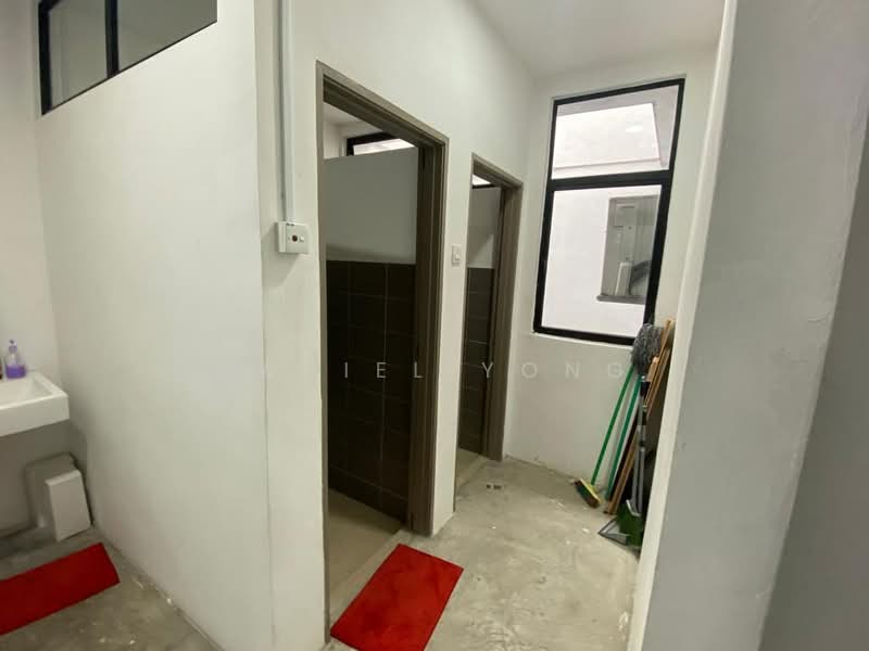 Shop for Rent in Johor Bahru (Johor) - Daniel Yong - Bathroom - PropertyGuru.com.my