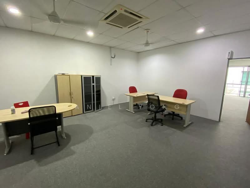 Shop for Rent in Johor Bahru (Johor) - Daniel Yong - Interior - PropertyGuru.com.my