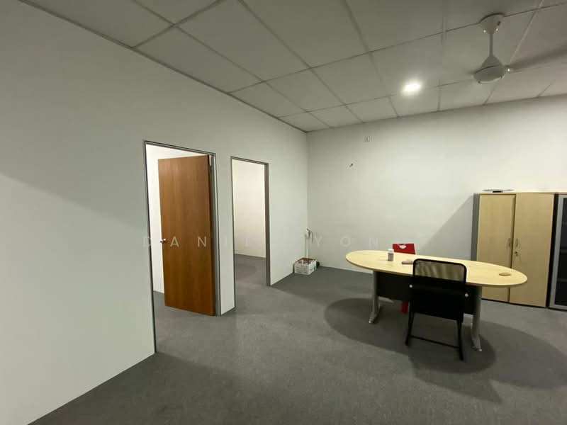 Shop for Rent in Johor Bahru (Johor) - Daniel Yong - Interior - PropertyGuru.com.my