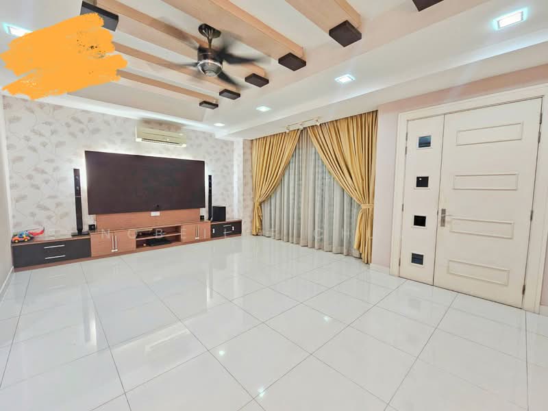 2.5-storey Terraced House for Sale in Putra Heights (Subang Jaya) - Nobeille Chung - Living Room - PropertyGuru.com.my