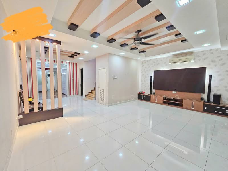 2.5-storey Terraced House for Sale in Putra Heights (Subang Jaya) - Nobeille Chung - Living Room - PropertyGuru.com.my