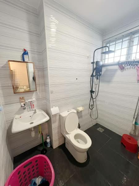 Rumah Teres 2 Tingkat untuk Dijual di Bandar Baru Permas Jaya (Permas Jaya) - Nico Chong - Bathroom - PropertyGuru.com.my