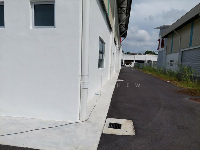 Semi-D Factory for Rent in Nilai (Negeri Sembilan) - Henry Chew - Exterior - PropertyGuru.com.my