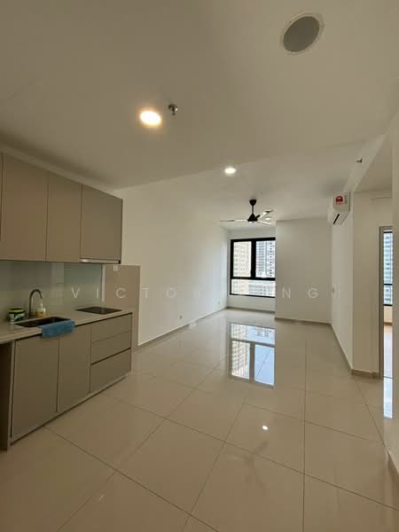 Servis Apartment untuk Disewa di BeCentral @ i-City - Victoria Ng - Kitchen - PropertyGuru.com.my