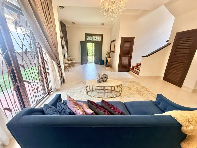 Rumah Banglo untuk Dijual di Seksyen 27 (Shah Alam) - Ashraf Azwan - Living Room - PropertyGuru.com.my