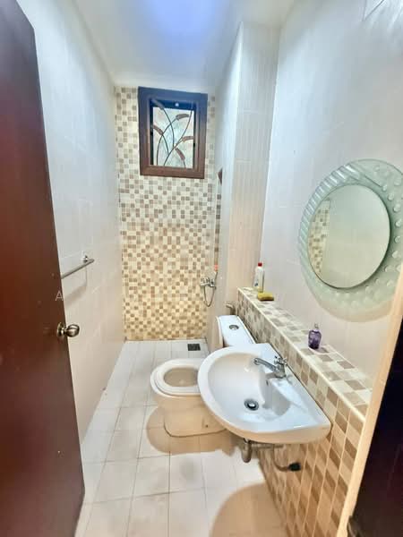 Rumah Banglo untuk Dijual di Seksyen 27 (Shah Alam) - Ashraf Azwan - Bathroom - PropertyGuru.com.my