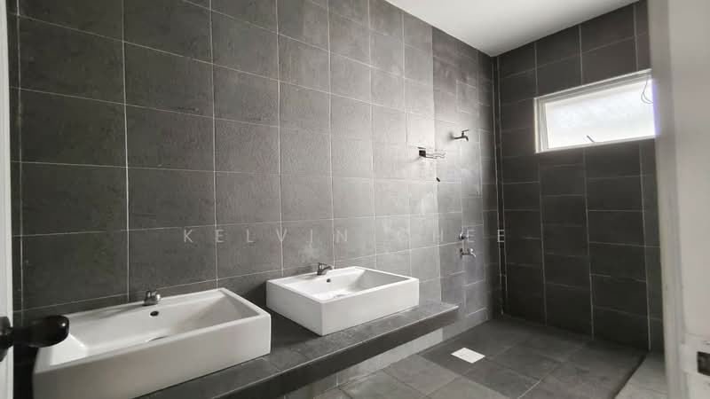 Rumah Berkembar untuk Disewa di Iskandar Puteri (Nusajaya) (Johor) - Kelvin Chee - Bathroom - PropertyGuru.com.my