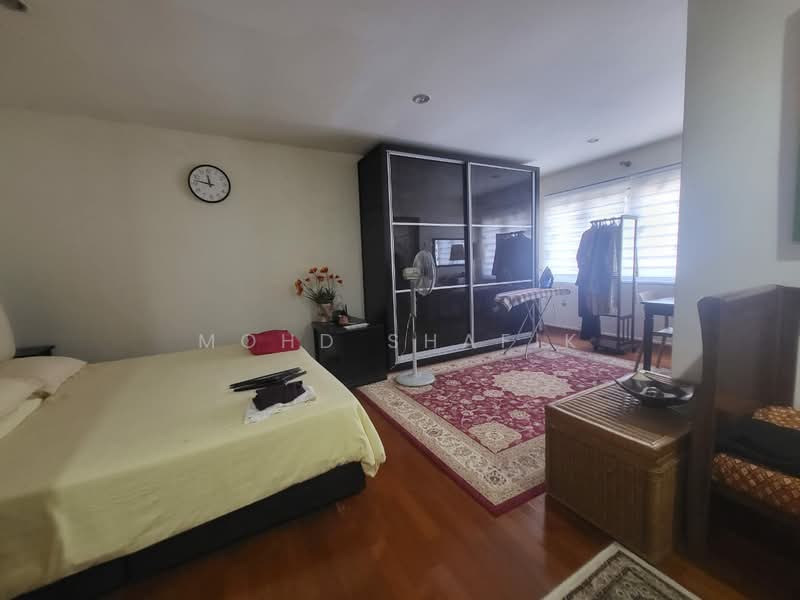 Rumah Berkembar untuk Dijual di Kota Kemuning (Shah Alam) - Mohd Shafik - Bedroom - PropertyGuru.com.my