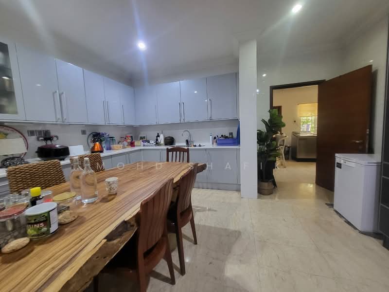 Rumah Berkembar untuk Dijual di Kota Kemuning (Shah Alam) - Mohd Shafik - Kitchen - PropertyGuru.com.my