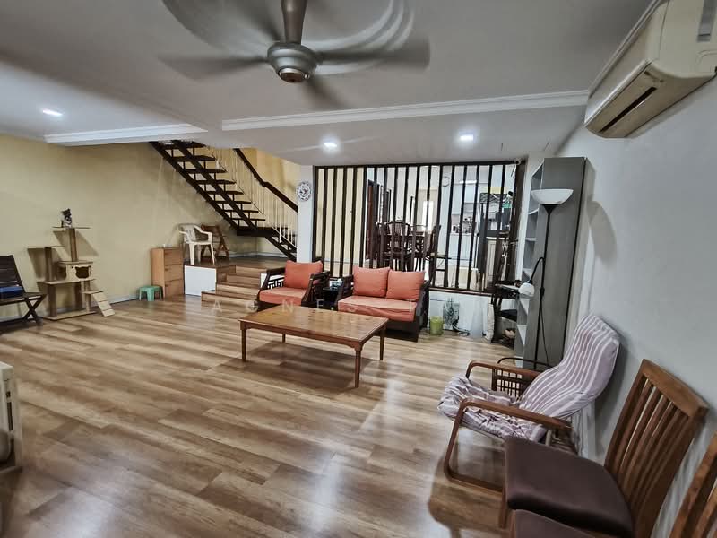 Rumah Teres 2 Tingkat untuk Dijual di Taman Desa (Kuala Lumpur) - Agnes Tan - Living Room - PropertyGuru.com.my