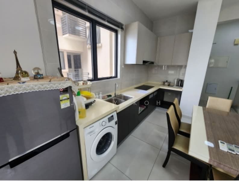 Condominium for Rent at Bay Point @ Country Garden Danga Bay - Jessy Koh - Kitchen - PropertyGuru.com.my