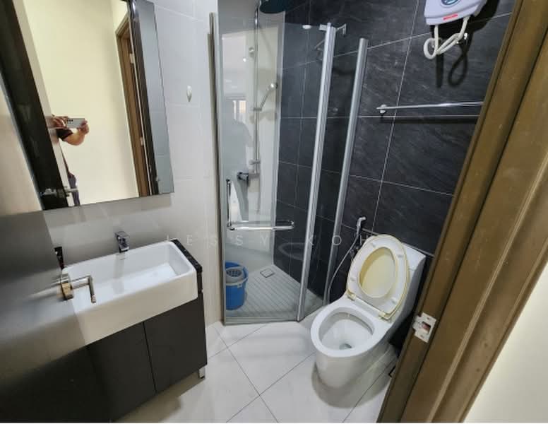 Condominium for Rent at Bay Point @ Country Garden Danga Bay - Jessy Koh - Bathroom - PropertyGuru.com.my