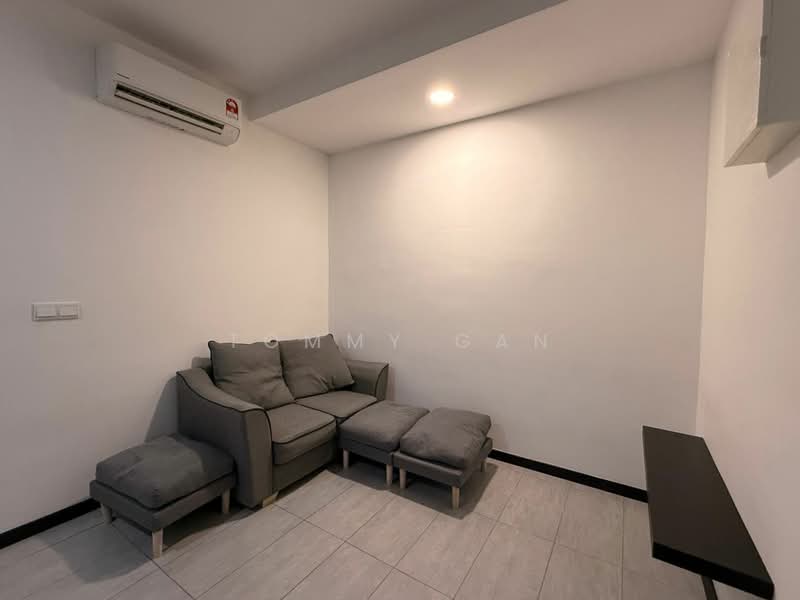 Servis Apartment untuk Disewa di Sensasi @ Utropolis - Tommy Gan - Living Room - PropertyGuru.com.my