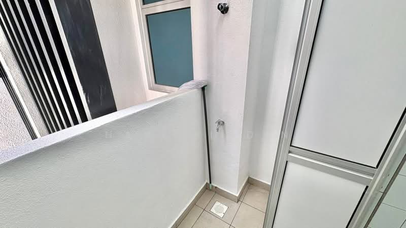 Servis Apartment untuk Disewa di MIRAI Residences - Hasif Ludin - Balcony - PropertyGuru.com.my