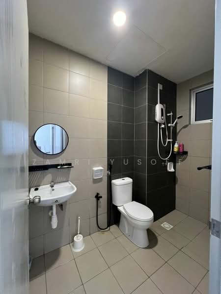 Servis Apartment untuk Disewa di SkyLake Residence - Zamri Yusoff - Bathroom - PropertyGuru.com.my