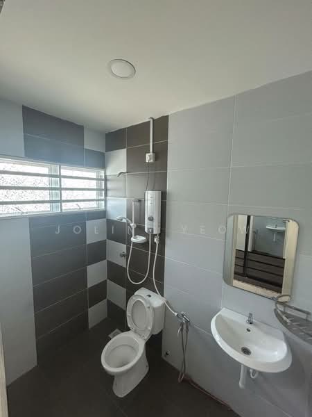 2-storey Terraced House for Sale in Taman Sri Rapat (Ipoh) - Joline YEOW - Bathroom - PropertyGuru.com.my