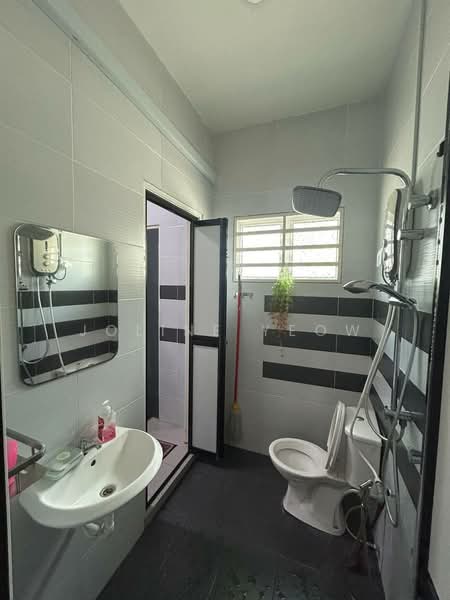 2-storey Terraced House for Sale in Taman Sri Rapat (Ipoh) - Joline YEOW - Bathroom - PropertyGuru.com.my