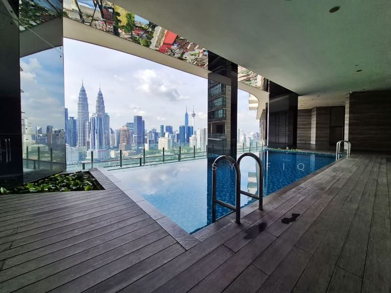 Servis Apartment untuk Dijual di Setia SKY Residences - Khairul Syafiq - Swimming pool - PropertyGuru.com.my