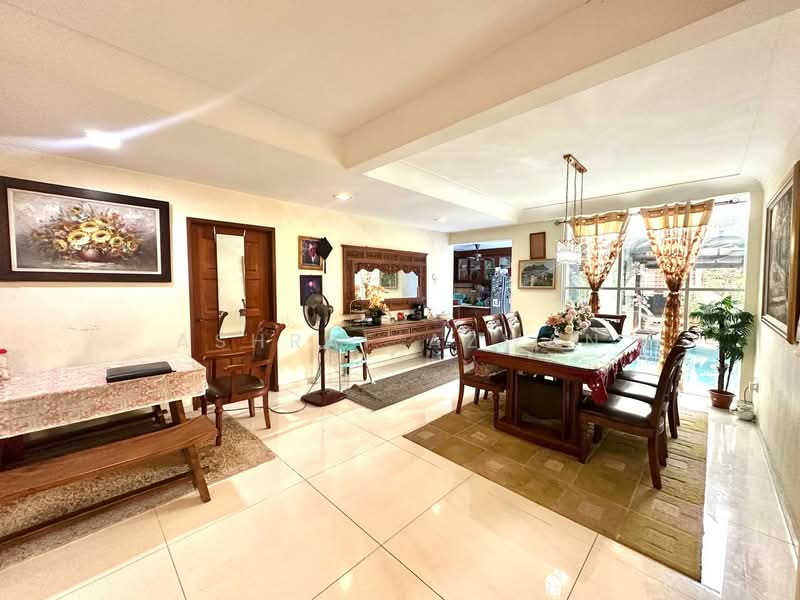 Rumah Berkembar untuk Dijual di Kajang (Selangor) - Ashraf Azwan - Dining Room - PropertyGuru.com.my