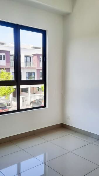 Untuk Dijual - Bandar Bukit Mahkota