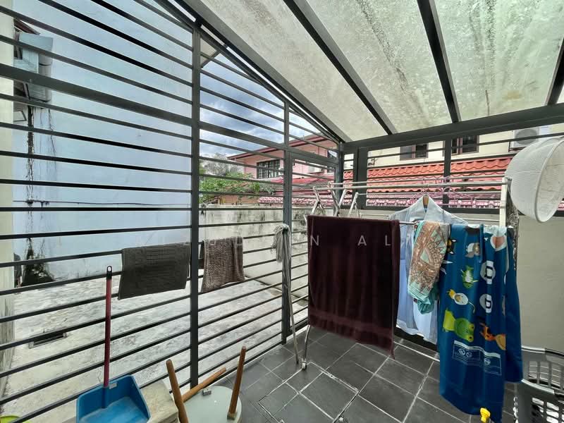 2-storey Terraced House for Sale in Bukit Jelutong (Shah Alam) - Aizuddin Ali - Balcony - PropertyGuru.com.my