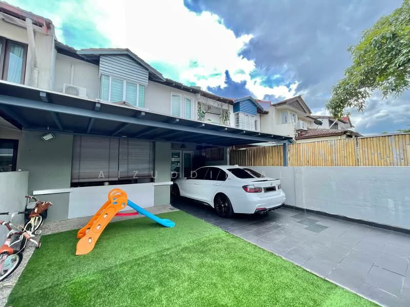 2-storey Terraced House for Sale in Bukit Jelutong (Shah Alam) - Aizuddin Ali - Exterior - PropertyGuru.com.my