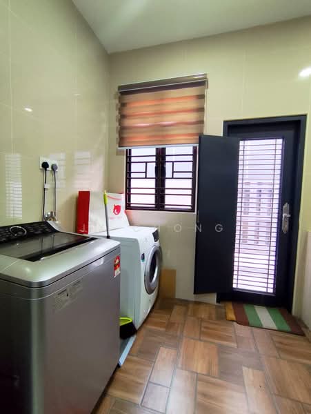 Washing Machine & Dryer