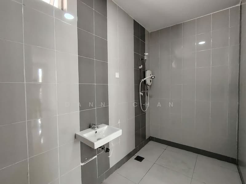 Pangsapuri untuk Disewa di Taman Koperasi Maju Jaya - Danny Chan - Bathroom - PropertyGuru.com.my