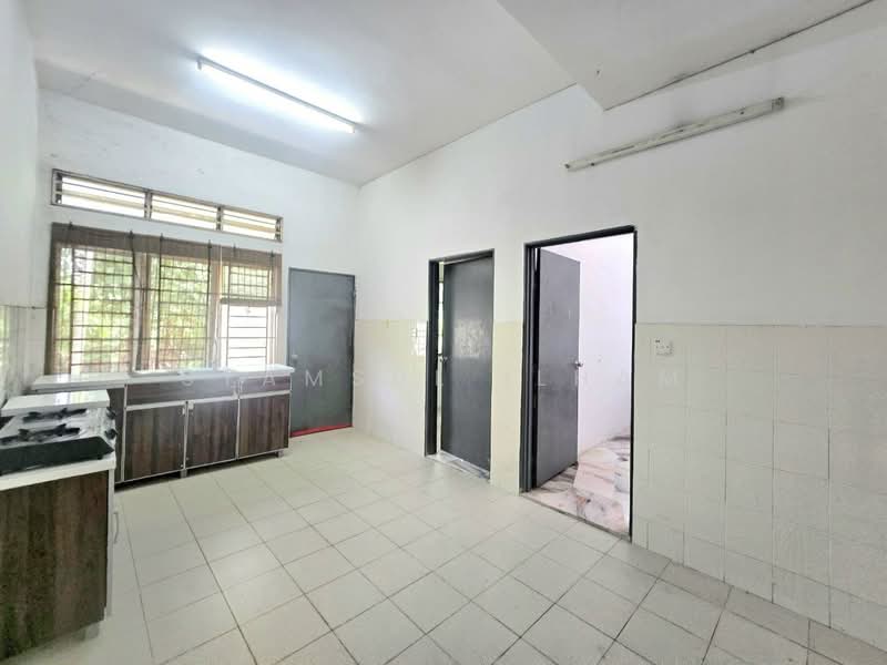 1-storey Terraced House for Sale in Shah Alam (Selangor) - Syamsul Ilham - PropertyGuru.com.my