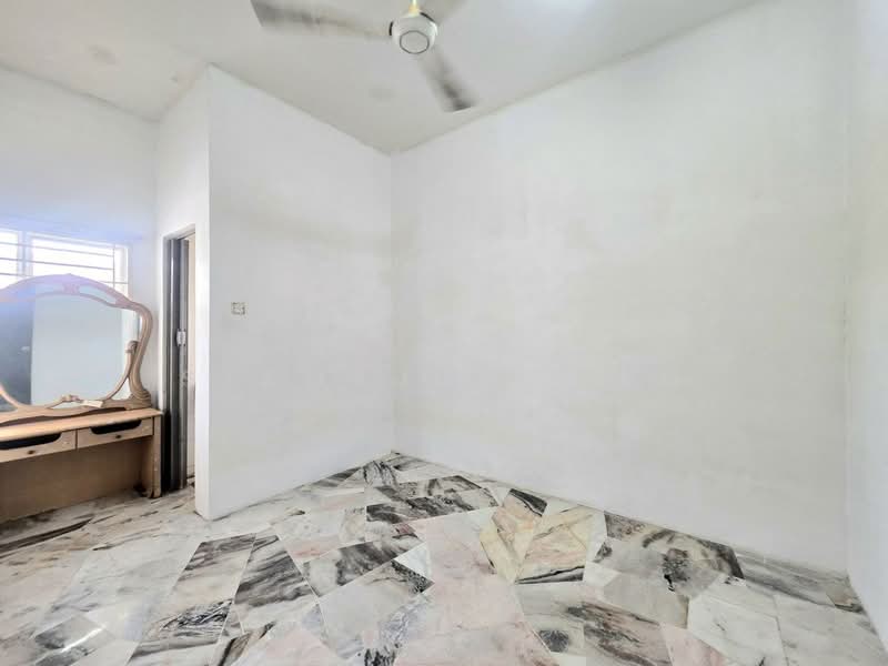 1-storey Terraced House for Sale in Shah Alam (Selangor) - Syamsul Ilham - PropertyGuru.com.my