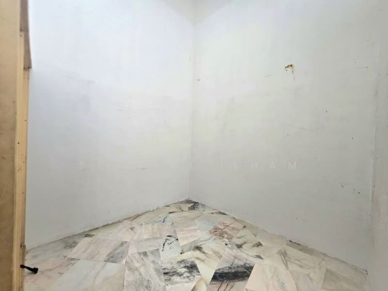 1-storey Terraced House for Sale in Shah Alam (Selangor) - Syamsul Ilham - PropertyGuru.com.my