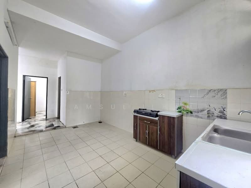 1-storey Terraced House for Sale in Shah Alam (Selangor) - Syamsul Ilham - PropertyGuru.com.my