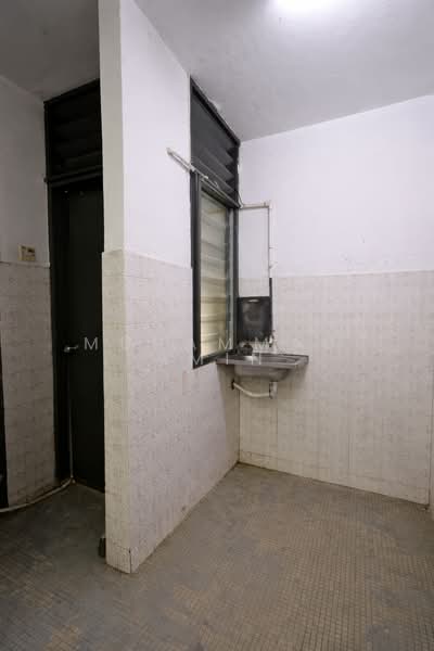 Flat for Rent at Flat PKNS Seksyen 19 - Muhammad Amin - Interior - PropertyGuru.com.my