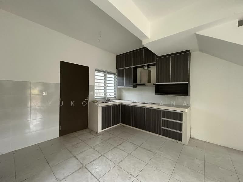 Rumah Teres 2 Tingkat untuk Dijual di Sungai Buloh (Selangor) - Syukor Hartanah - Kitchen - PropertyGuru.com.my