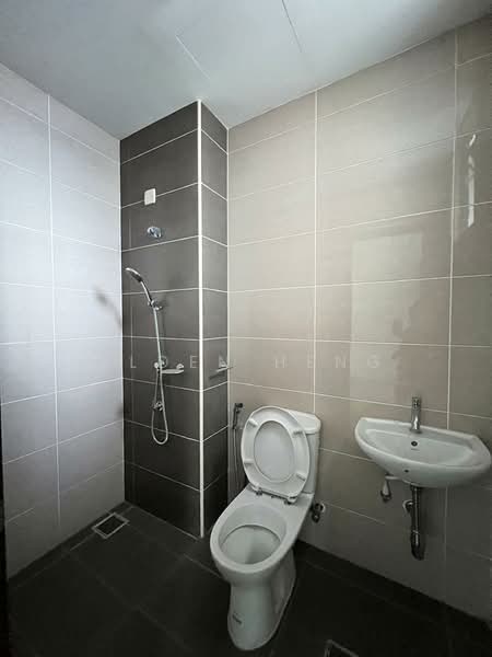 Kondominium untuk Dijual di Botanika - Alden Heng - Bathroom - PropertyGuru.com.my