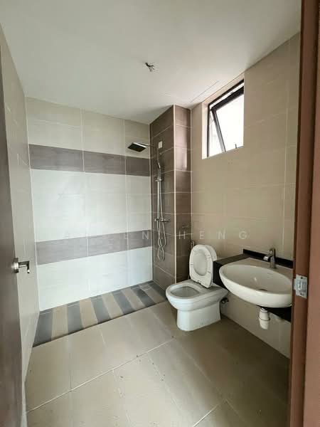 Kondominium untuk Dijual di Botanika - Alden Heng - Bathroom - PropertyGuru.com.my