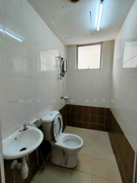 Condominium for Rent at Prima U1 - Mak Hon Kean - Bathroom - PropertyGuru.com.my